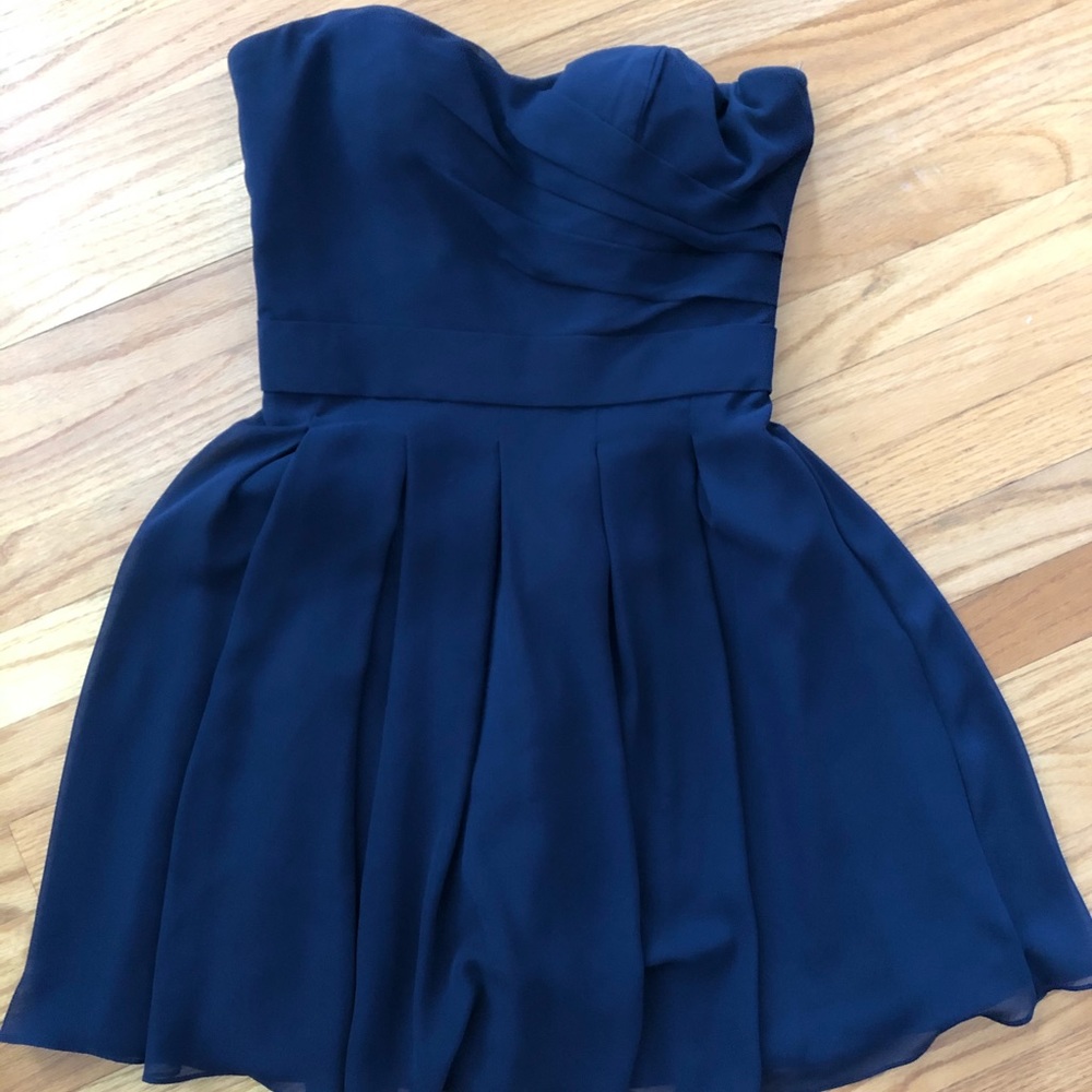 Bridesmaid strapless dress